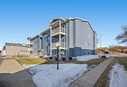 b203-2535 25th St S, Fargo, ND, 58103-5048 | Card Image