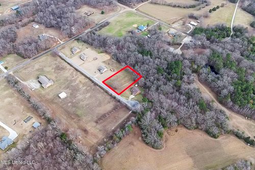 5 Cazassa Creek Dr, Red Banks, MS, 38661-9122 | Card Image