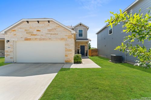 10114 Tierra Roja, San Antonio, TX, 78224-1058 | Card Image