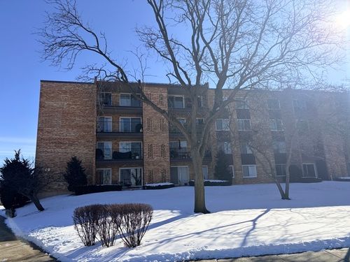 255-500 W Huntington Commons Rd, Mount Prospect, IL, 60056-5253 | Card Image