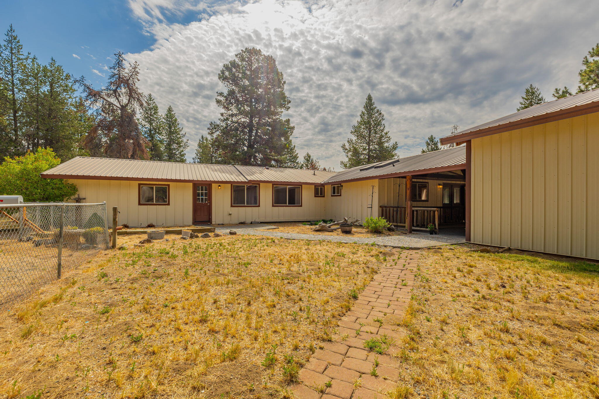 Dawn Rd, LA Pine, OR 97739