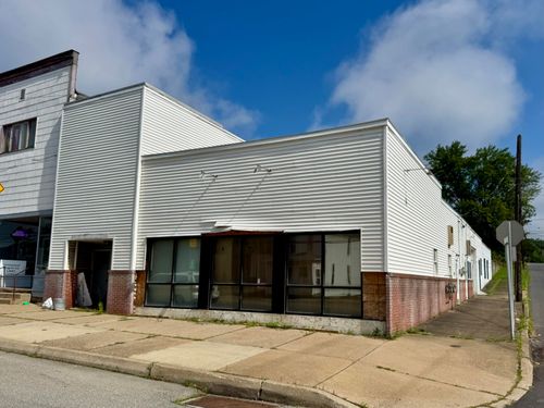 1000 W Mahoning St, Punxsutawney, PA, 15767-1214 | Card Image