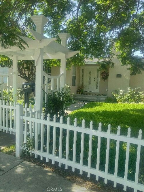 2863 W Orange Ave, Anaheim, CA, 92804 | Card Image