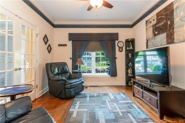 The den is 13' x 11'. | Image 22