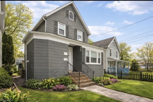 27 Stone St, North Plainfield, NJ, 07060-4020 | Card Image