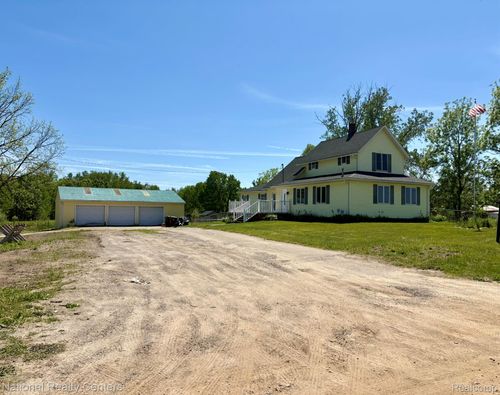 10667 Sober Rd, Webberville, MI, 48892-9512 | Card Image