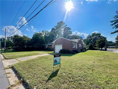 2303 N Rowland Avenue, House other with 3 bedrooms, 2 bathrooms and null parking in Lumberton NC | Image 2