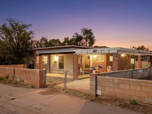 604 W Alameda St, Santa Fe, NM, 87501-1407 | Card Image