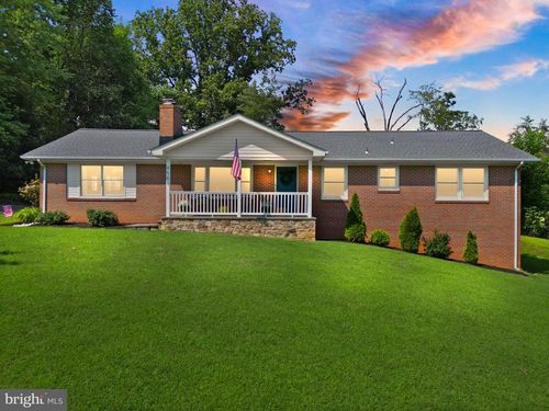 4568 Broken Hills Rd, WARRENTON, VA, 20187-2579 | Card Image