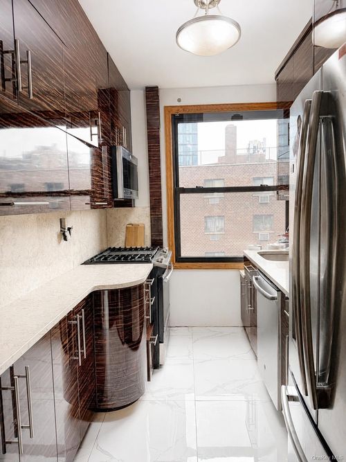 3a-9822 63rd Dr Avenue, New York, NY, 11374 | Card Image