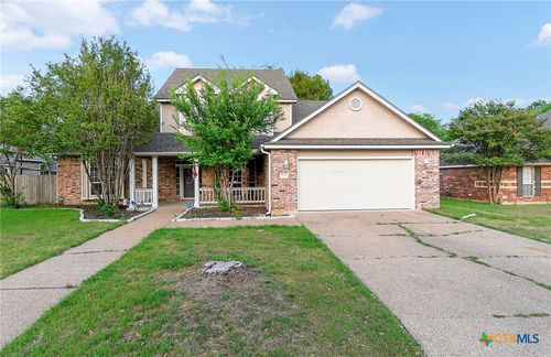 2105 Grizzly Trl, Harker Heights, TX, 76548-5657 | Card Image