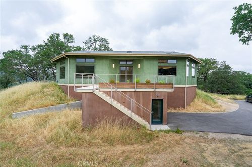 8140 Castenada Ln, Atascadero, CA, 93422 | Card Image