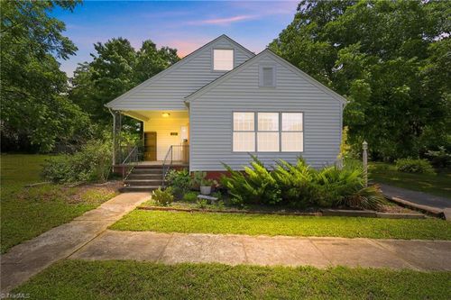 214 Hawthorne Ln, Burlington, NC, 27215-2046 | Card Image