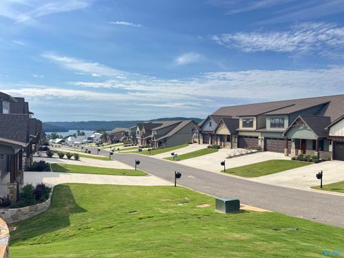 95 Whistling Straits Way, Guntersville, AL, 35976 | Card Image