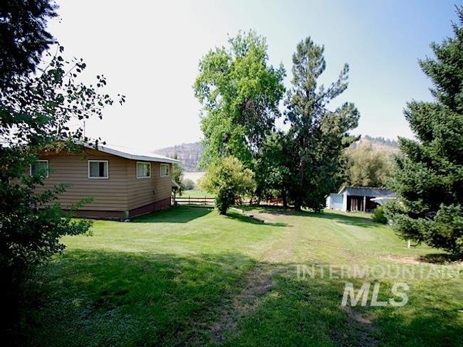 2671 W Fork Rd, House other with 4 bedrooms, 2 bathrooms and 4 parking in Fruitvale ID | Image 7