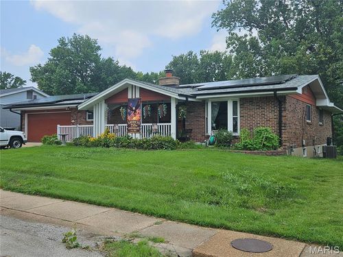 8039 Amherst Ave, University City, MO, 63130-3604 | Card Image