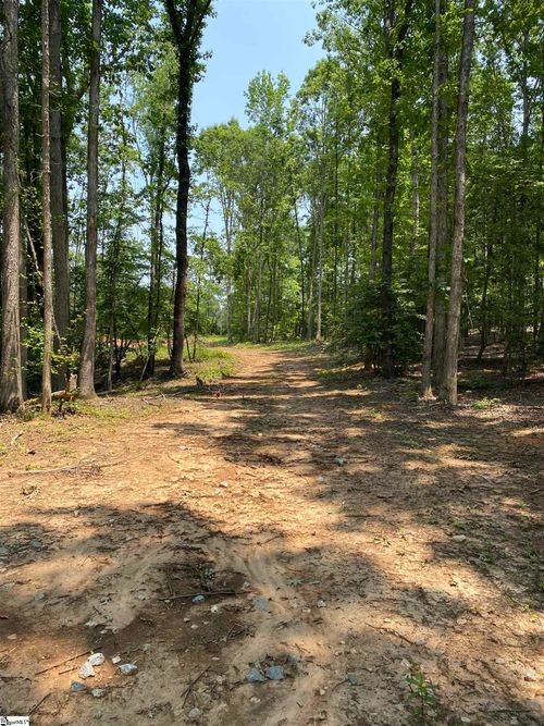 213 Gerald Dr, Simpsonville, SC, 29681-4111 | Card Image
