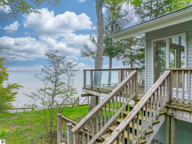 6514 Beechtree Rd, House other with 4 bedrooms, 2 bathrooms and null parking in Glen Arbor MI | Image 8