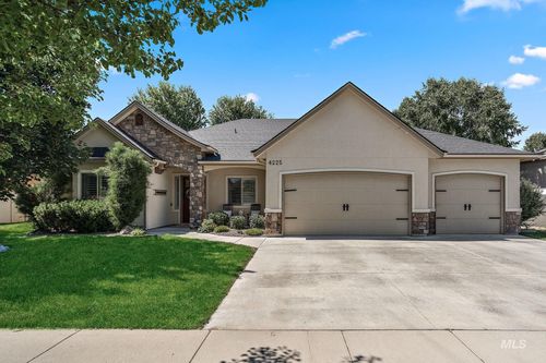 4225 N Linwood, Meridian, ID, 83646 | Card Image