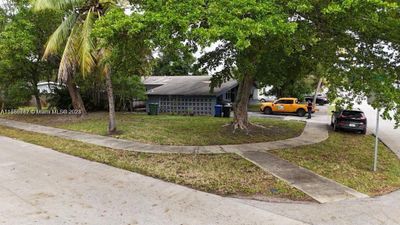 3241 Sw 20th Ct, House other with 4 bedrooms, 2 bathrooms and null parking in Fort Lauderdale FL | Image 1