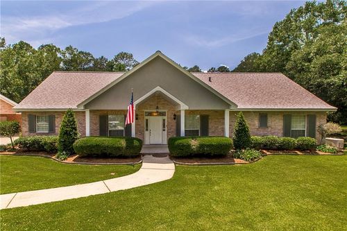 6 Rene Ct, Mandeville, LA, 70471-7251 | Card Image