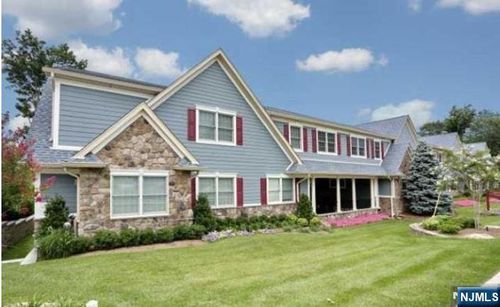 112 Franklin Tpke, Waldwick, NJ, 07463-1839 | Card Image