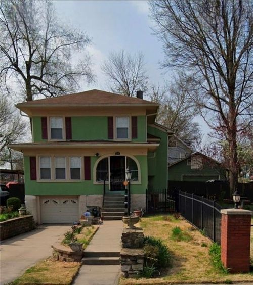 3207 Victor St, Kansas City, MO, 64128-1224 | Card Image