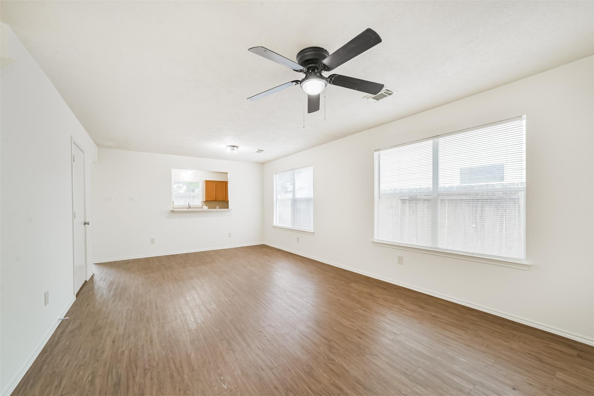 Residential Lease in Magnolia 4
