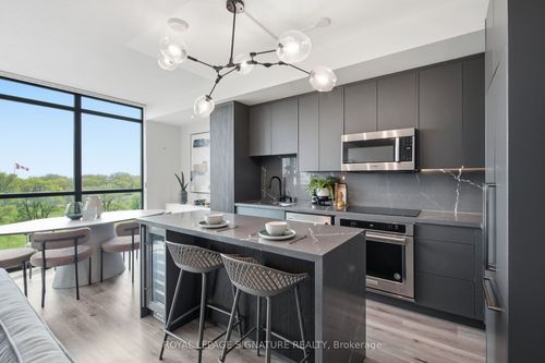 705-215 Fort York Blvd, Toronto, ON, M5V4A2 | Card Image