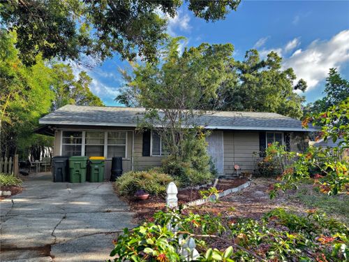 566 S Pelican Dr, Sarasota, FL, 34237-7122 | Card Image