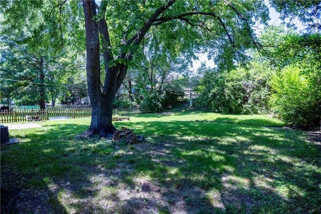 1200 E 27 Th St, House other with 3 bedrooms, 1 bathrooms and null parking in Lawrence KS | Image 16