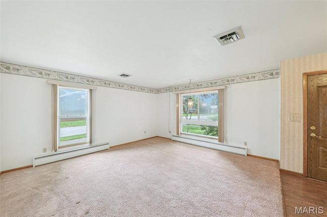 704 N Jackson St, House other with 3 bedrooms, 2 bathrooms and null parking in Litchfield IL | Image 8