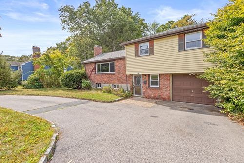 618 Nahatan St, Norwood, MA, 02062-1445 | Card Image