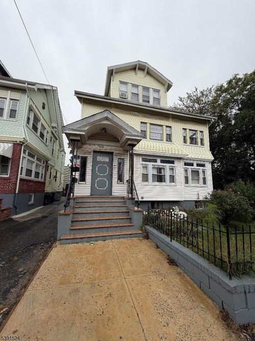 178 Osborne Ter, Newark, NJ, 07112-2467 | Card Image