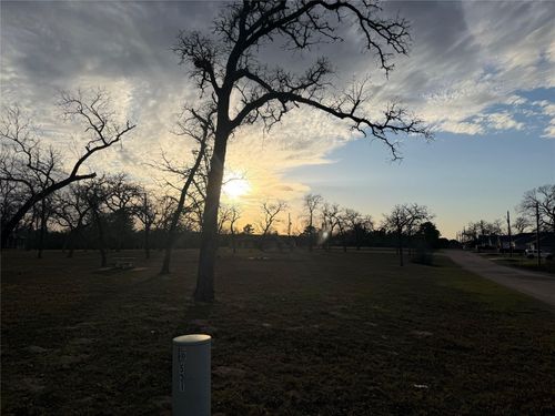 26667 Deerwood Dr, Hempstead, TX, 77445 | Card Image