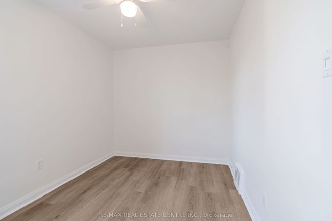 76 Cloverhill Rd, House other with 3 bedrooms, 3 bathrooms and 3 parking in Hamilton ON | Image 8