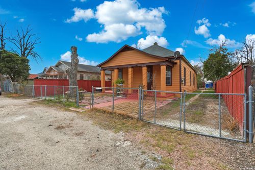 509 S Navidad St, San Antonio, TX, 78207-4834 | Card Image