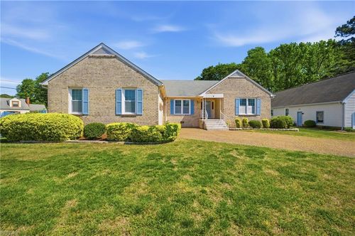 8 Lake Erie Court, Hampton, VA, 23669 | Card Image