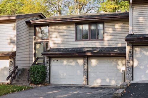 5469 Hyland Courts Dr, Bloomington, MN, 55437-1928 | Card Image