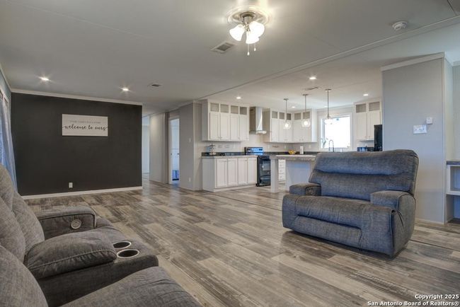 4817 W Fm 476, House other with 4 bedrooms, 2 bathrooms and null parking in Poteet TX | Image 10