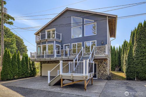 907 Broadway St, Arlington, WA, 98223-1002 | Card Image