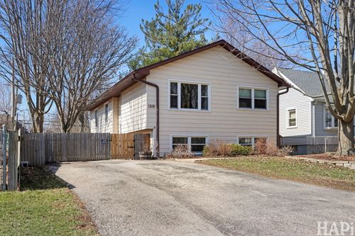 1308 Ridgeway St, Round Lake Beach, IL, 60073-2160 | Card Image