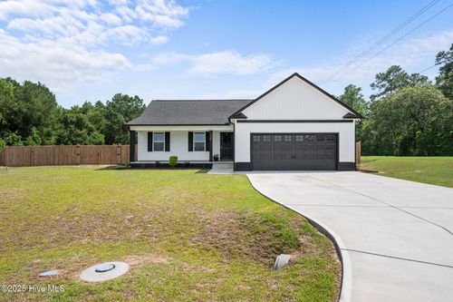 125 Trellis Ln, Vanceboro, NC, 28586-6000 | Card Image