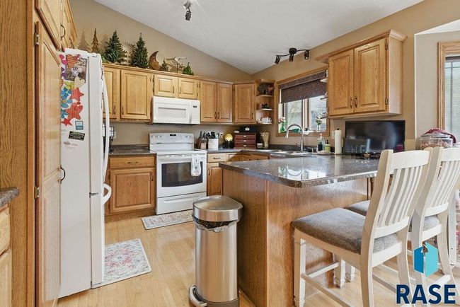 3518 S Matthew Dr, House other with 4 bedrooms, 3 bathrooms and null parking in Sioux Falls SD | Image 6