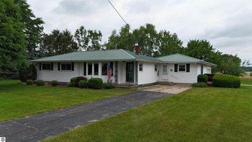 2480 W Baseline Road, Mt. Pleasant, MI, 48858 | Card Image