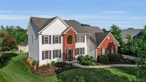 5551 Field Brook Dr, East Amherst, NY, 14051-2527 | Card Image