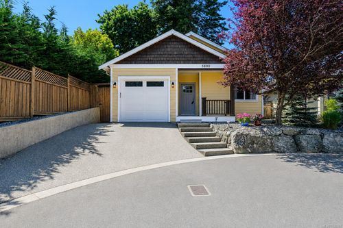 5888 Stonehaven Dr, Duncan, BC, V9L0E8 | Card Image
