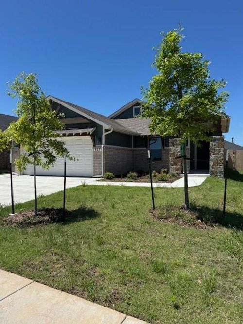 327 Pleasant Vw, Harrah, OK, 73045-5011 | Card Image