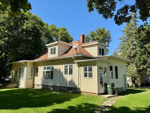 120 Park Ave W, Renville, MN, 56284-6006 | Card Image