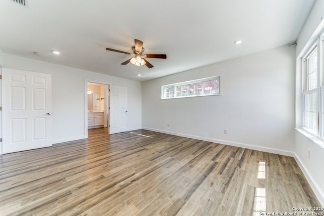 124 Herweck Dr, House other with 4 bedrooms, 3 bathrooms and null parking in Castle Hills TX | Image 15